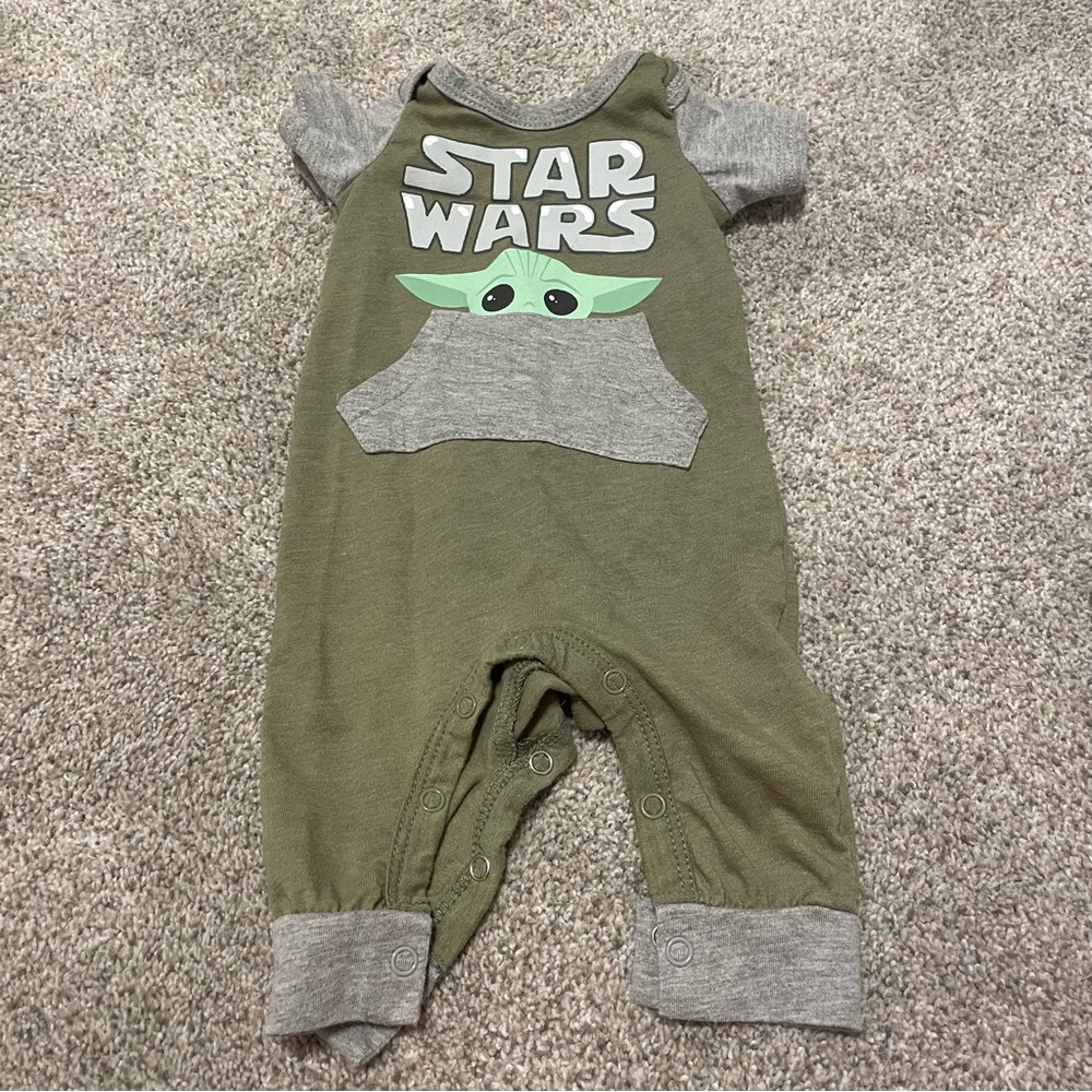 Bundle of Two Star Wars Baby Yoda Infant Clothes - Picture 3 of 10
